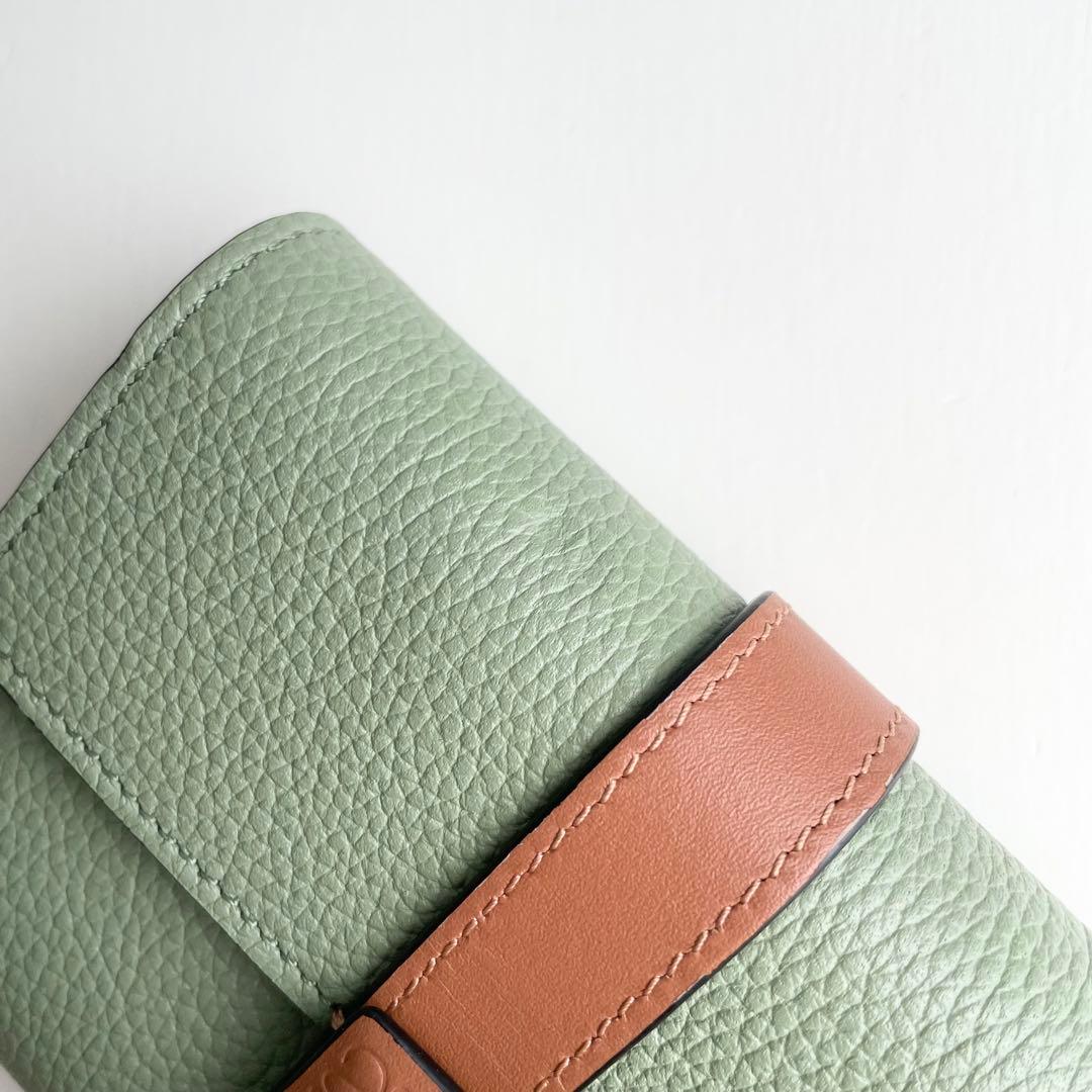 LOEWE ロエベ 三つ折り財布 バーティカル ウォレット グリーン ほぼ新品