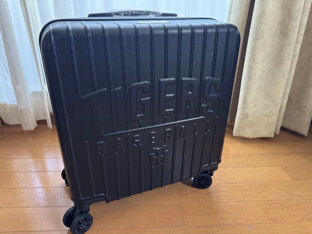 阪神タイガース スーツケース 2024 ダイヤモンドプラス おまけ2024タオル