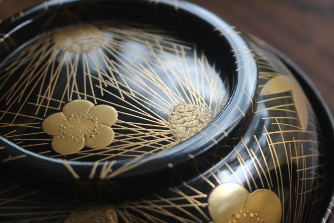 時代逸品！時代黒漆に極上松竹梅蒔絵の映える煮物椀2点（検輪島塗雑煮椀蒔絵椀