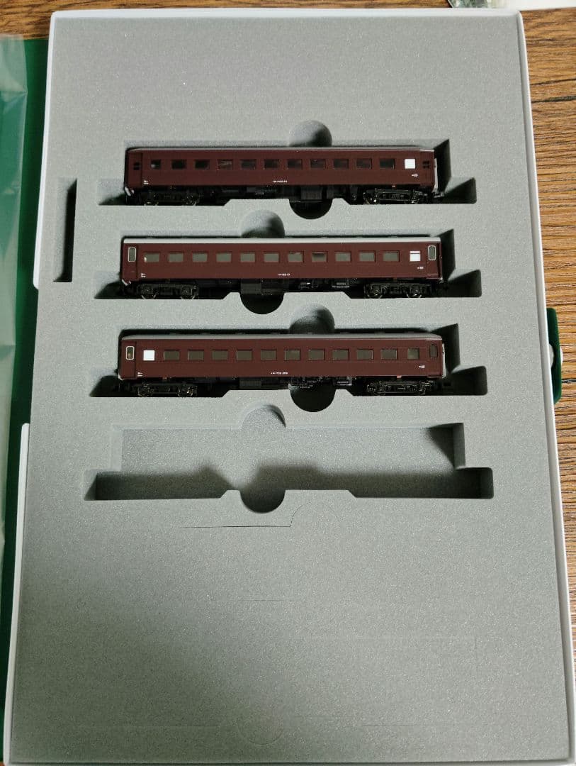 KATO 10-1893 JR西日本　マイテ49-2+旧形客車4両セットより3両