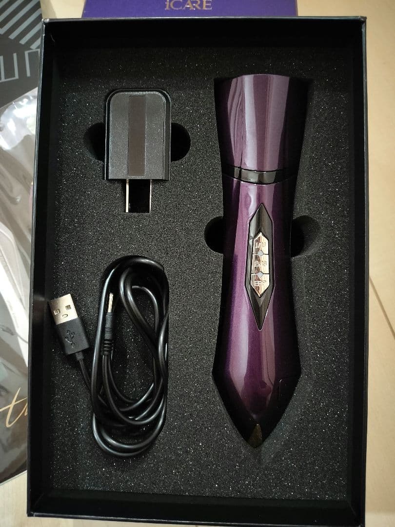 the Vzusa i CAREメデューサ アイケア　美顔器