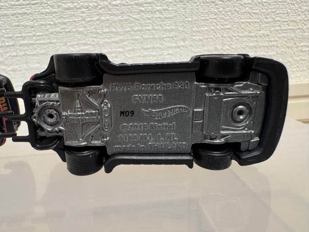 ホットウィール　ポルシェ930 RWB2台セット。