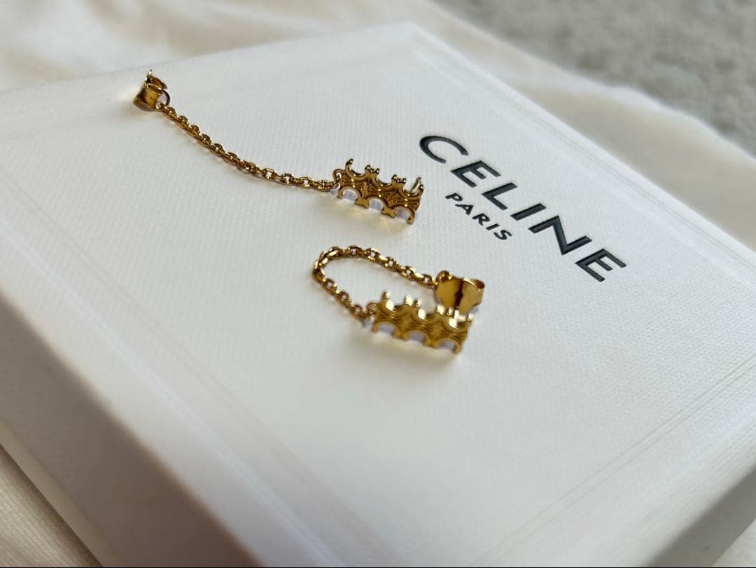 『まるみ』CELINE トリオンフゴールドチェーンピアス(両耳用)