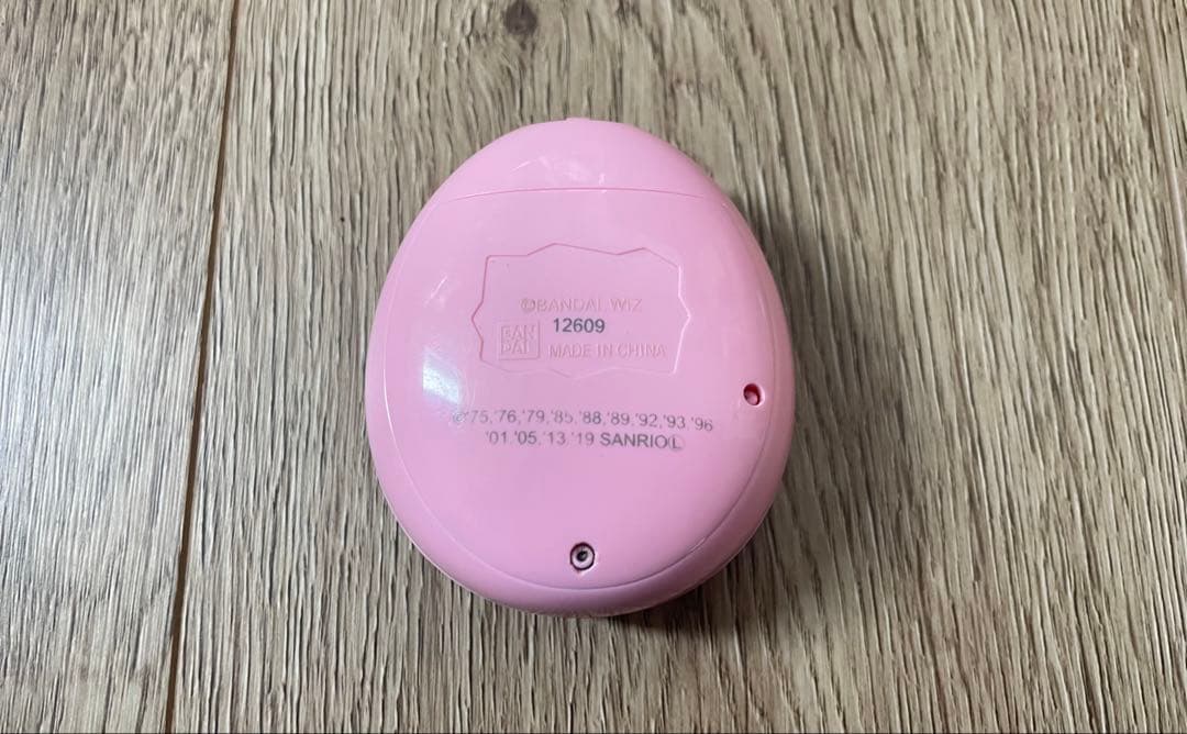 たまごっちみーつ　サンリオ　ピンク キャラクター柄