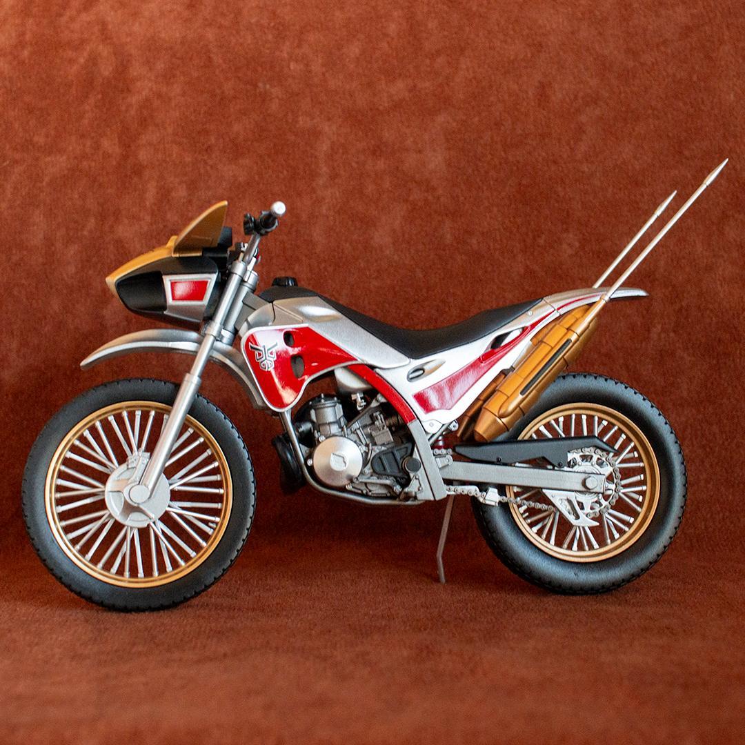 S.H.フィギュアーツ　真骨彫製法　仮面ライダークウガ&トライチェイサー2000