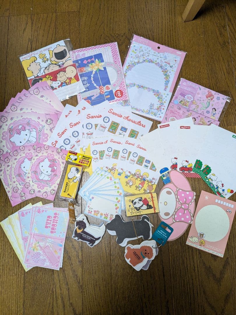 メモ帳　まとめ売り　サンリオ　キティちゃん　スヌーピー　すみっコぐらし