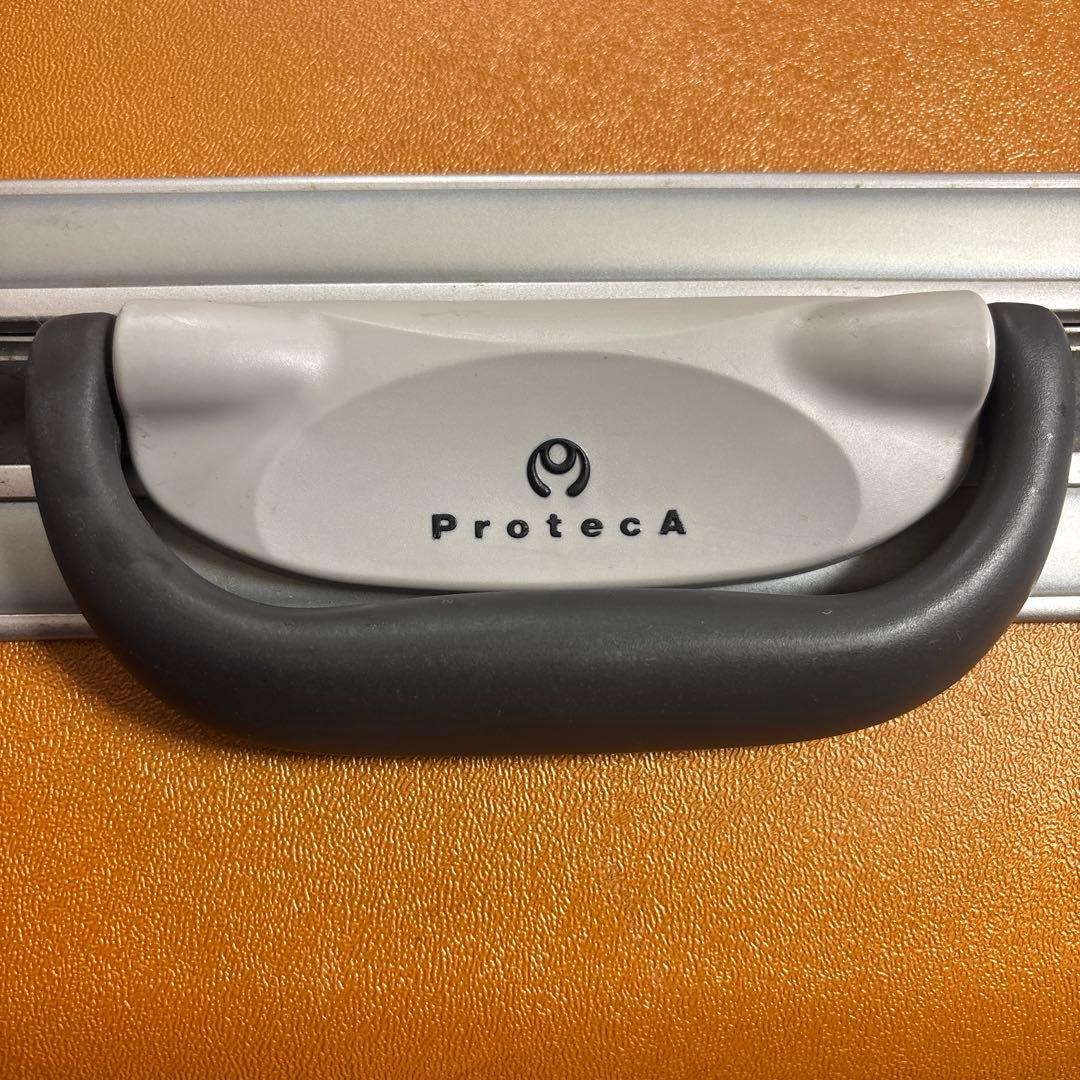 プロティカ　大容量スーツケース　ProtecA
