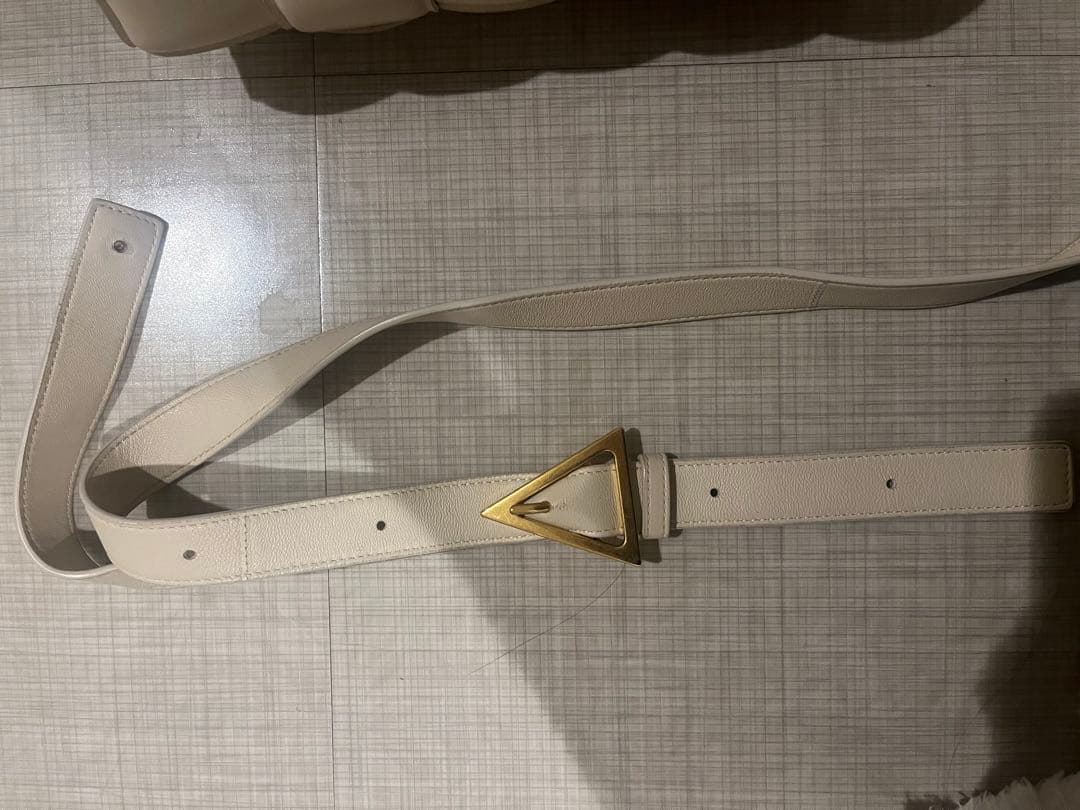 BOTTEGA VENETA パデットカセット　正規品※破損あり