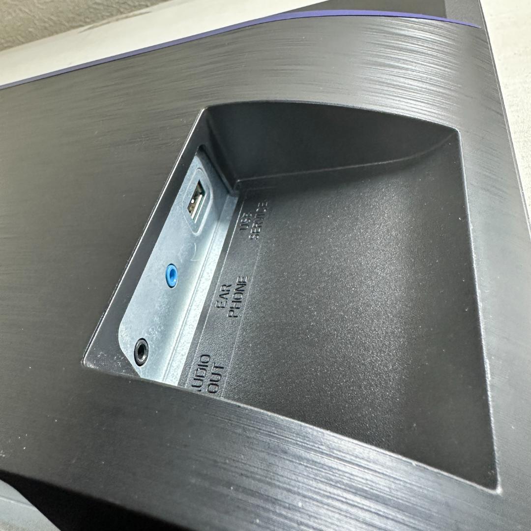 GigaCrysta 240Hz ゲーミングモニター