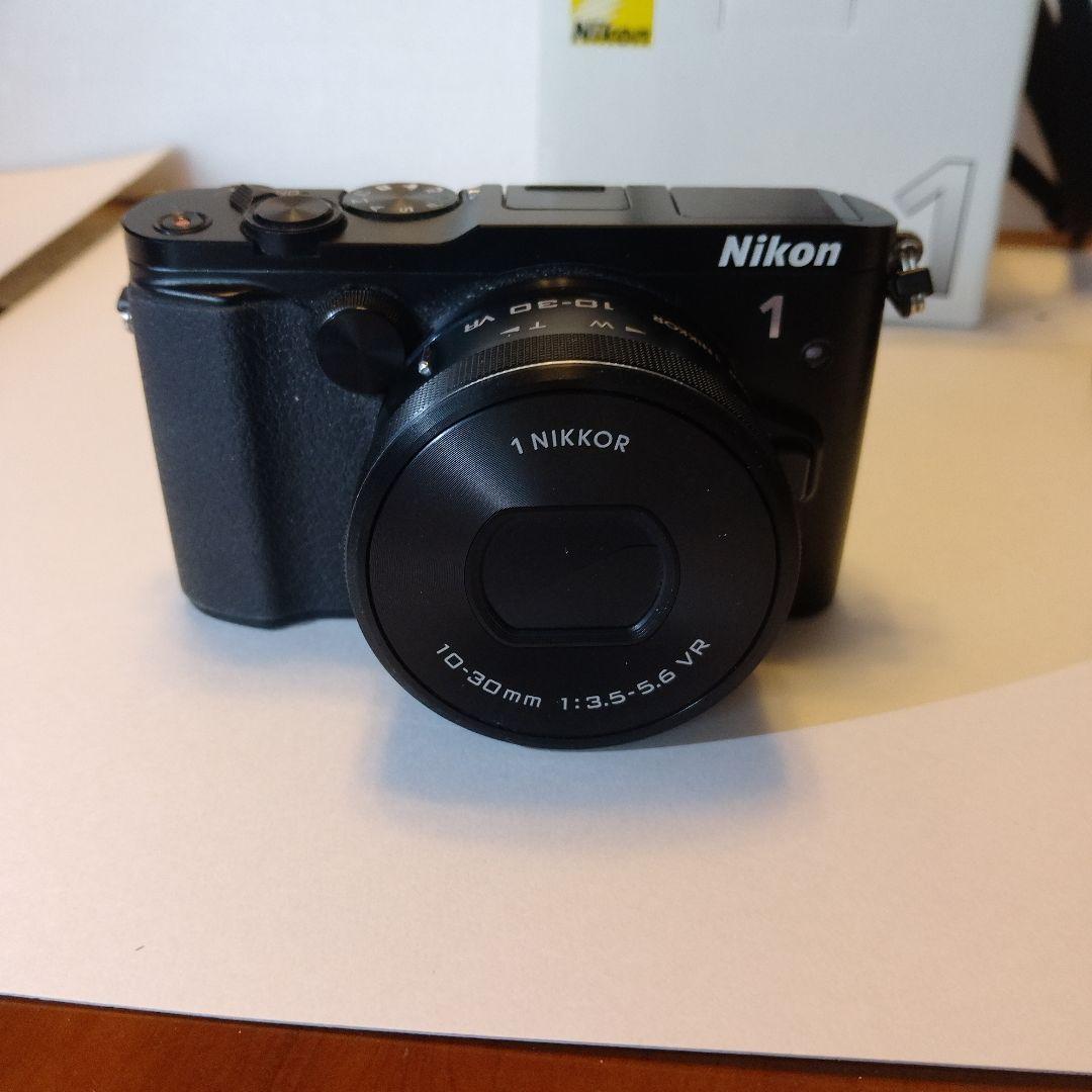 Nikon 1 V3　ミラーレスデジタル一眼レフ＋付属品