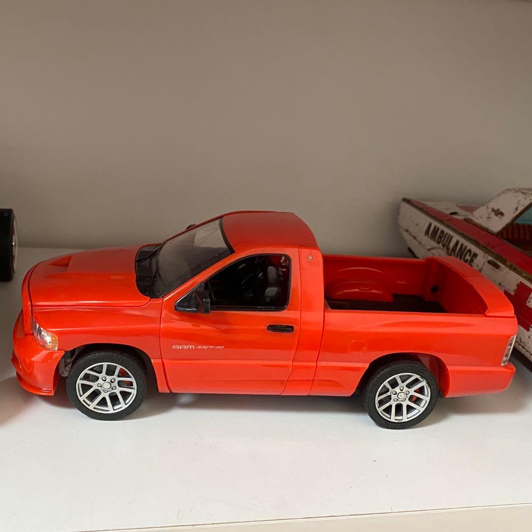 ダッジ　ラムトラック　SRT10 バイパー　トランスフォーマー