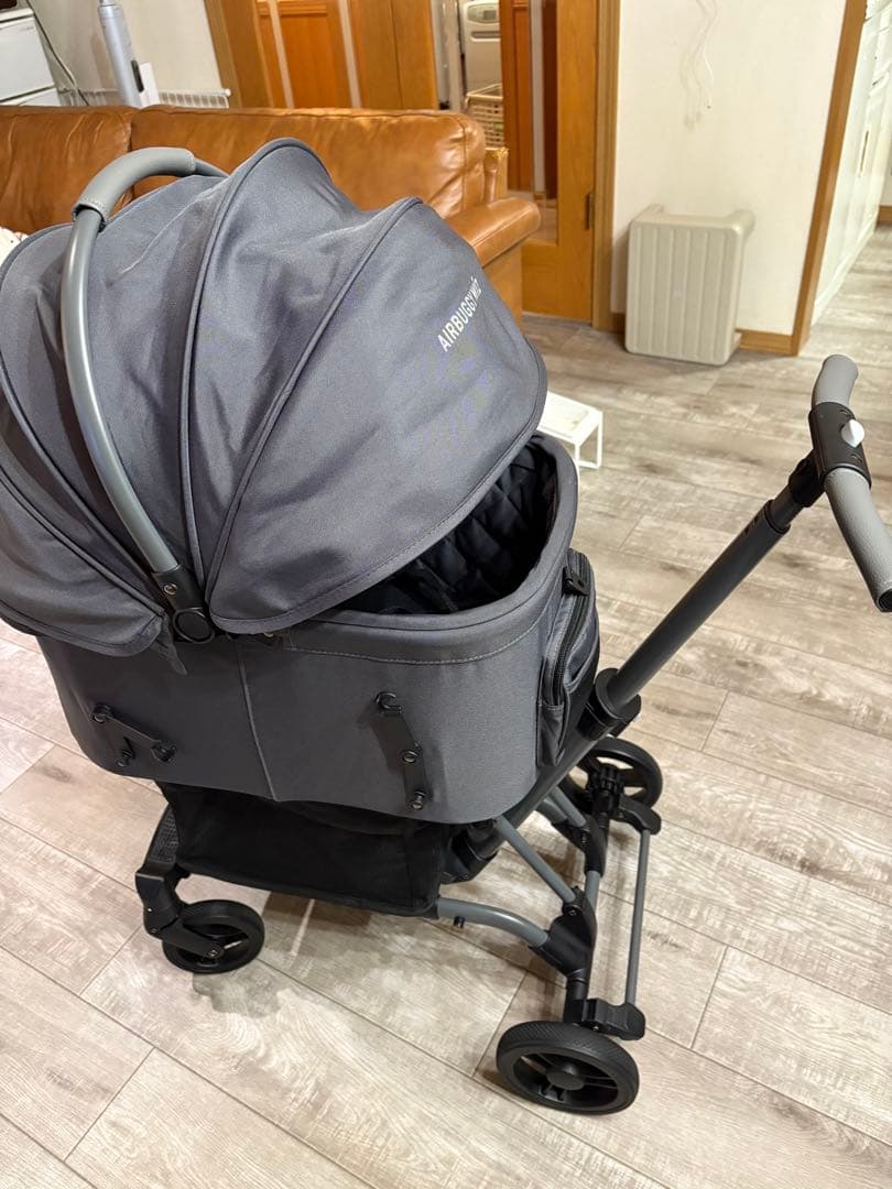 折りたたみペットカート グレー　AIRBUGGY. wizx