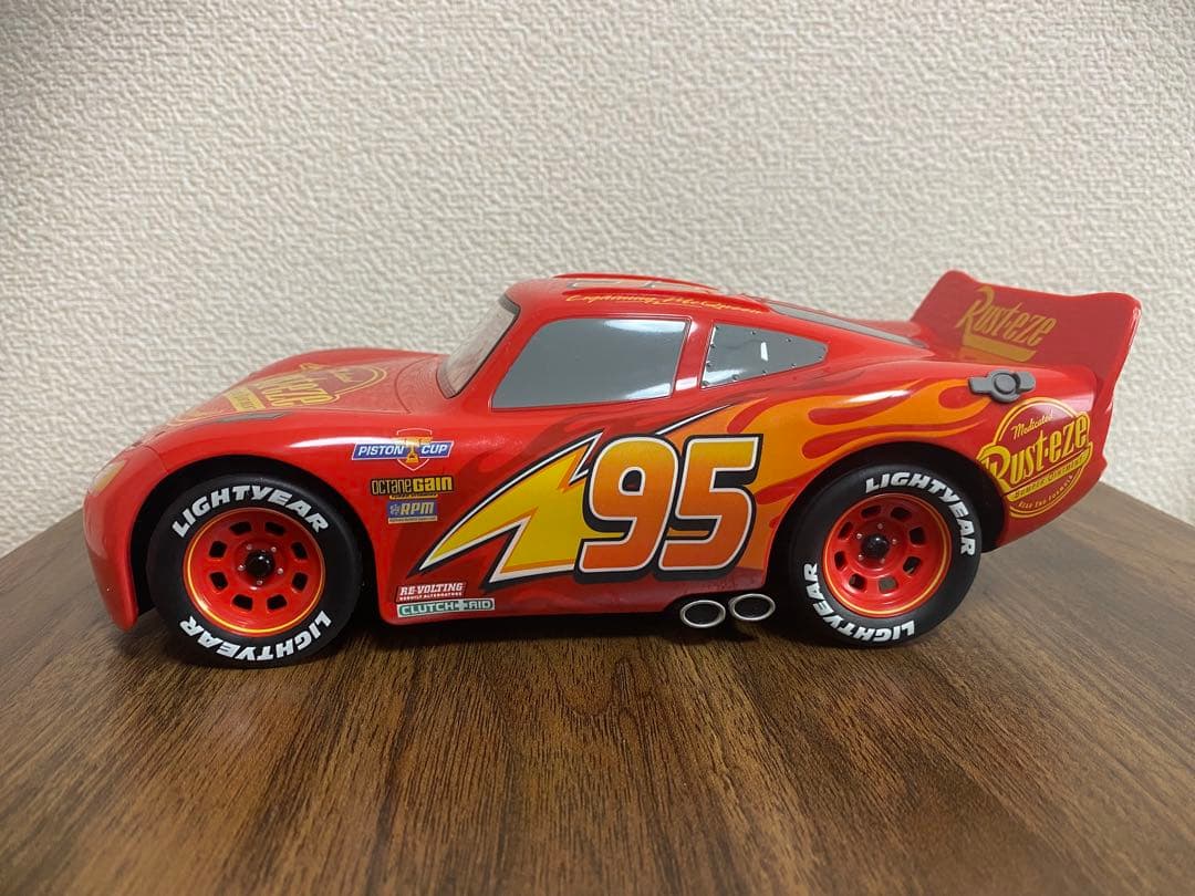 【本体のみ】スフィロアルティメットライトニング・マックィーン カーズラジコン美品