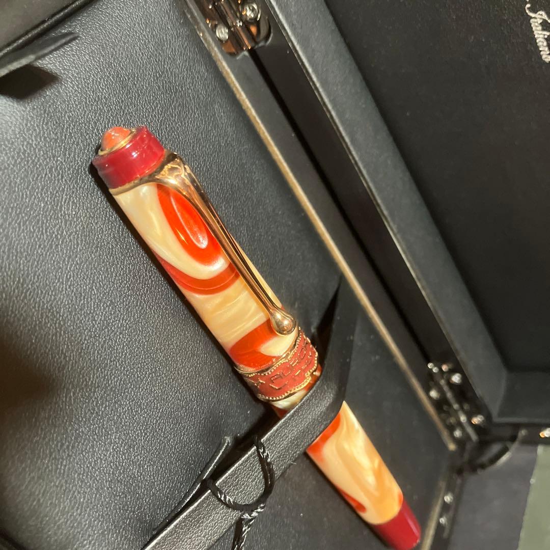 ウインターセール28日まで　限定　アウロラ　限定7500本 万年筆 大陸シリーズ