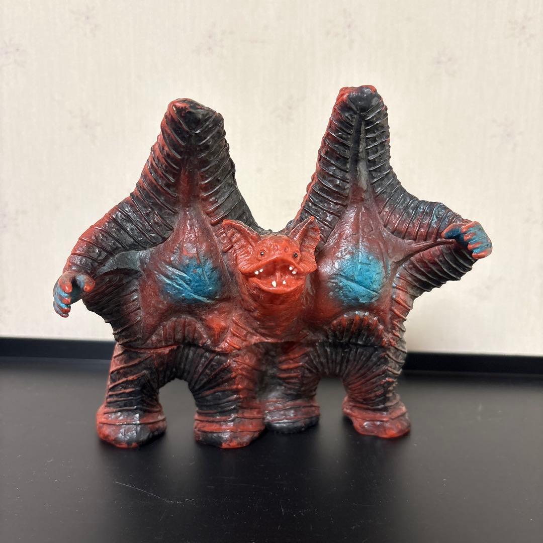 キングザウルスシリーズ　ペスター　ソフビ