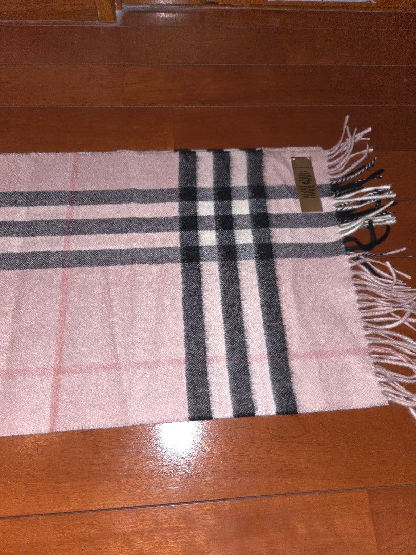 ★ゆありま★美品★バーバリーロンドン スコットランド製 カシミア100%