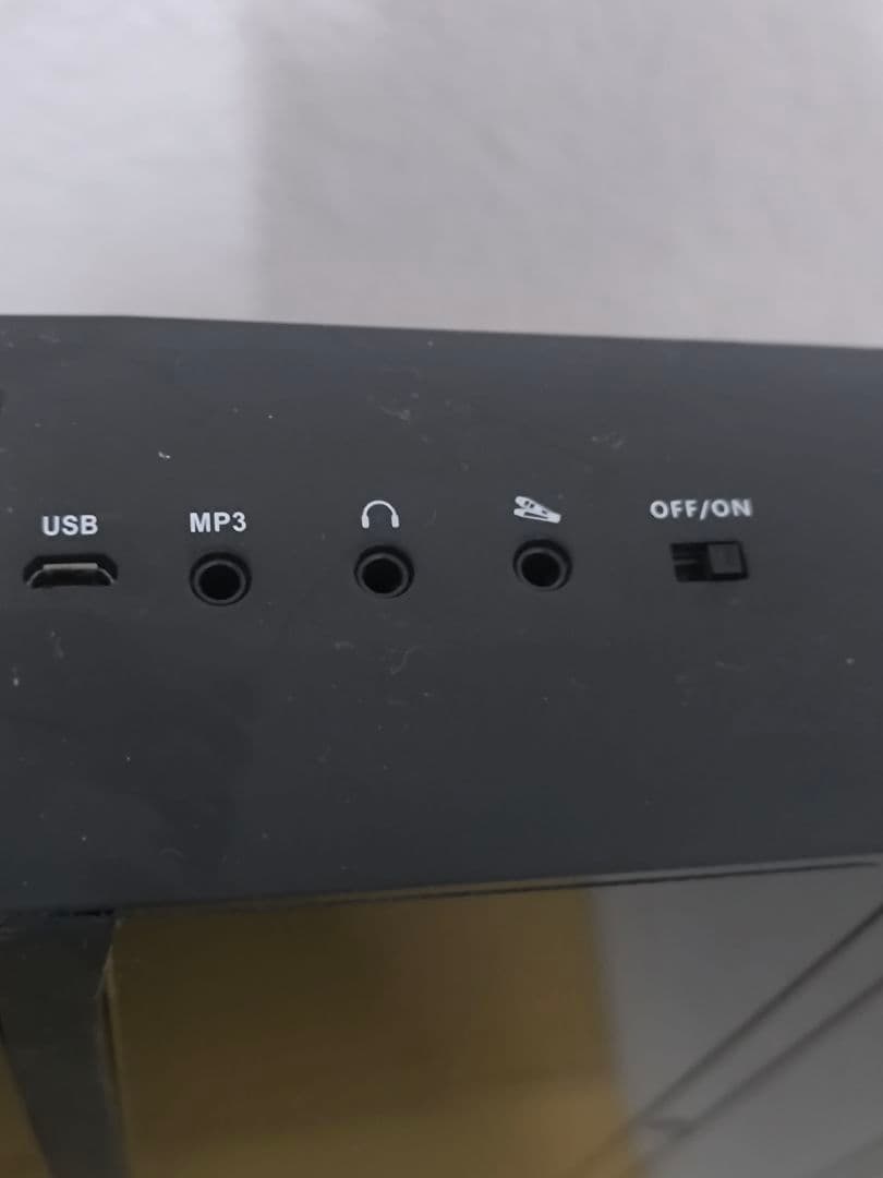 電子ピアノ88鍵スリムデザイン 可動品、バッテリ—内蔵、USB電源