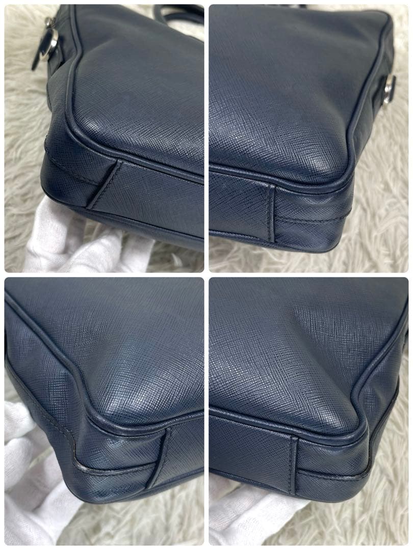 PRADA プラダ　ビジネスバッグ　三角ロゴプレート　サフィアーノレザー