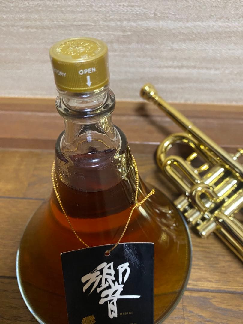 お値下げサントリーウイスキー トランペットボトル 500ml