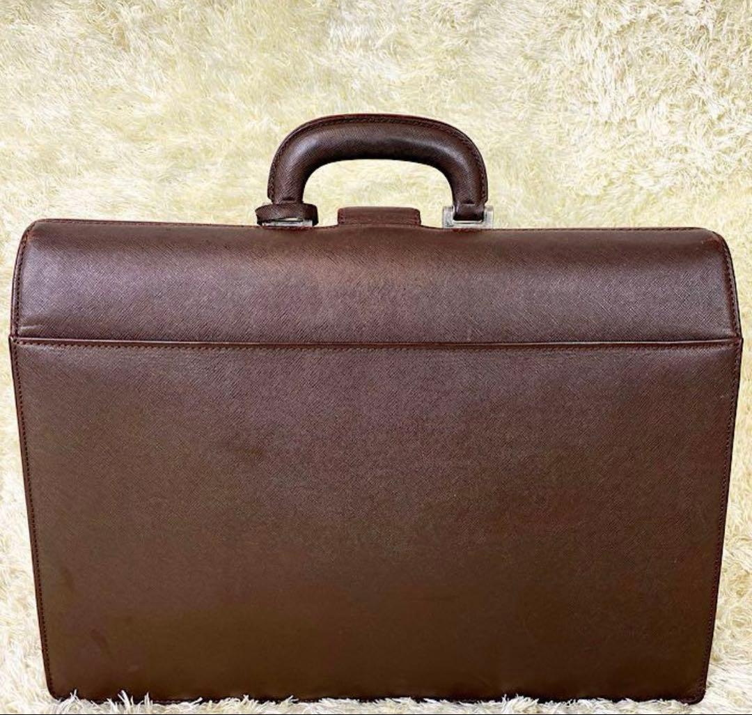 Burberry ビジネスバッグ　ダレスバッグ　鍵　レザー　大容量　茶