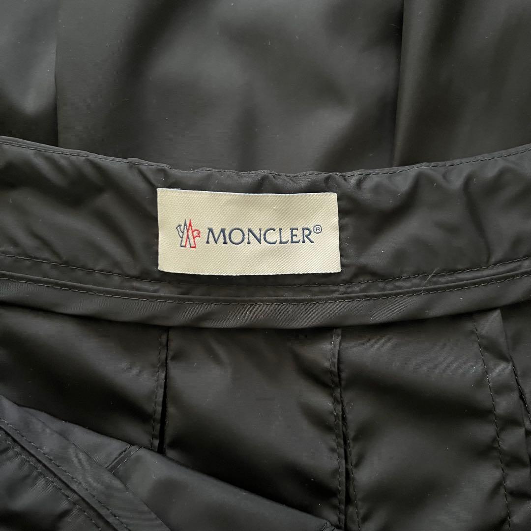 モンクレール　プリーツスカート