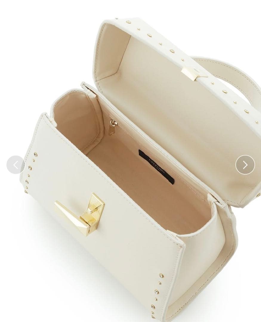 セルフォード　リュタン　ビジュースタッズポシェット　Mサイズ　アイボリー