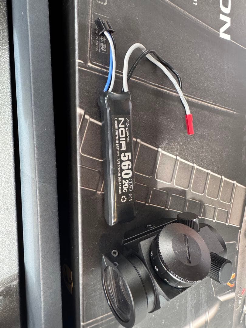 SCORPION mod.M 電動ガン VICTOPTICS付き