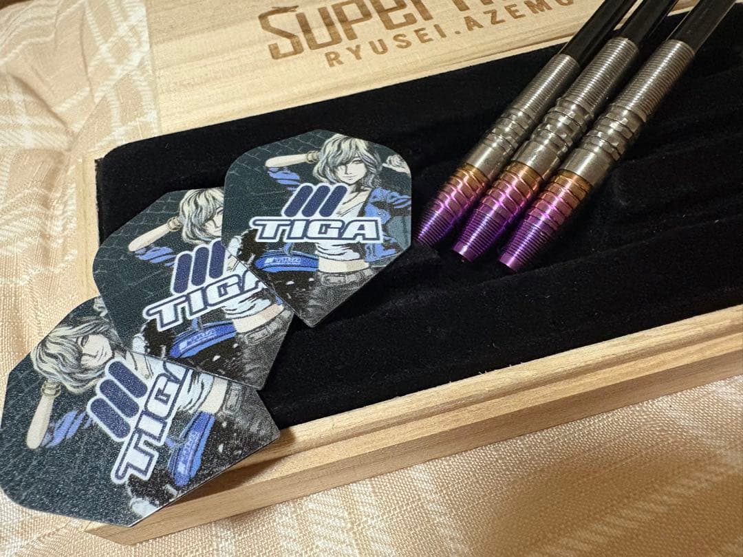 TIGA Supernova II ダーツセット