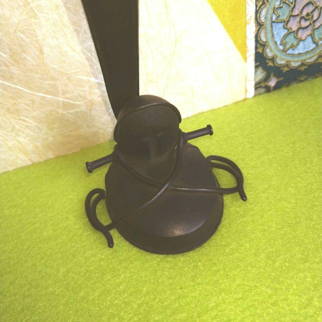 銅造立纓冠置物　11センチ