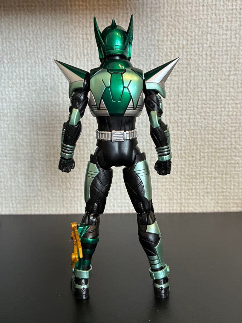 S.H.Figuarts 真骨彫製法　仮面ライダーキックホッパー