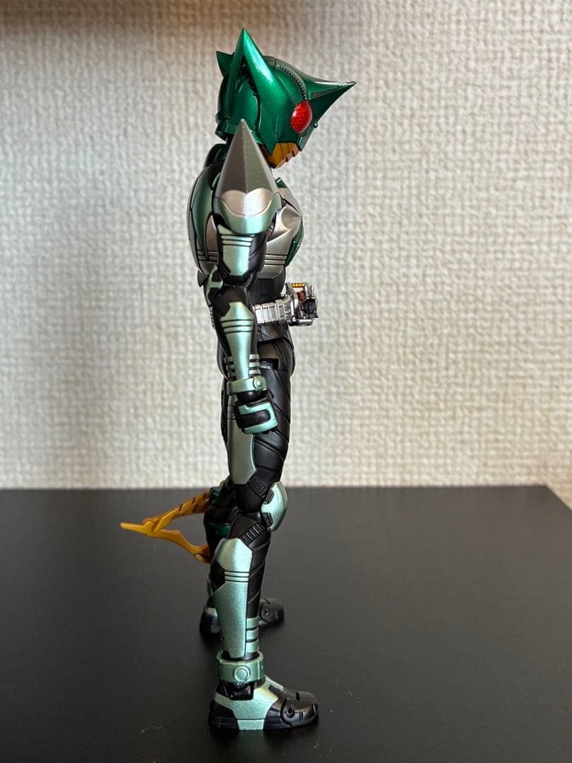 S.H.Figuarts 真骨彫製法　仮面ライダーキックホッパー