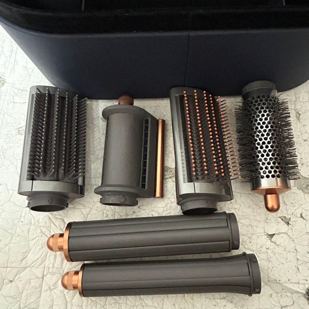 美品 Dyson マルチスタイラー HS05