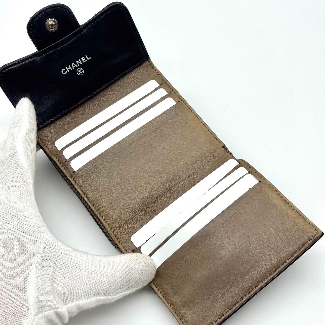 CHANEL シャネル マトラッセ ラムスキン 三つ折り財布 Wホック