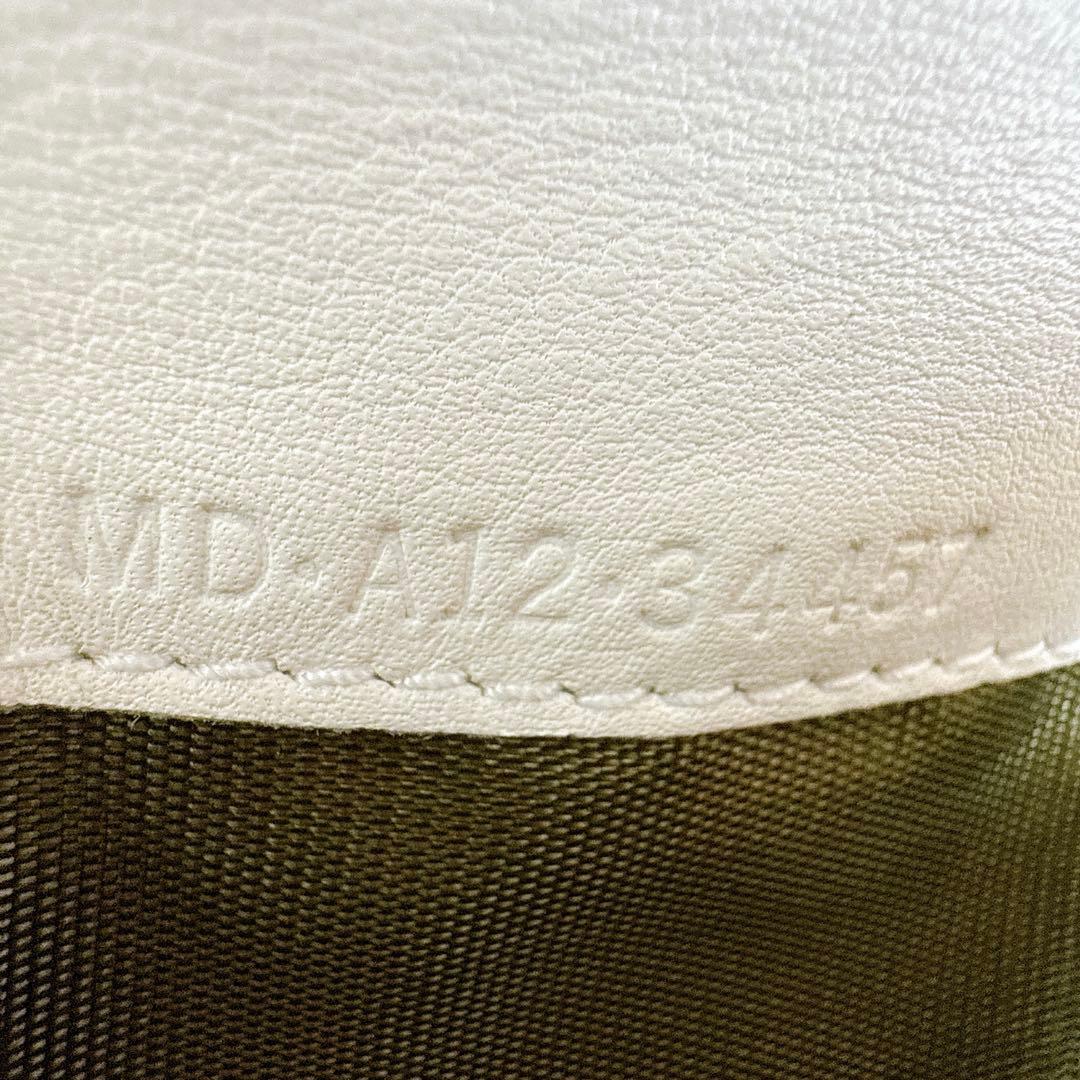 ブルガリ チャンドラ レザー 三つ折り 財布 ウォレット 小銭入れ 札入れ 白