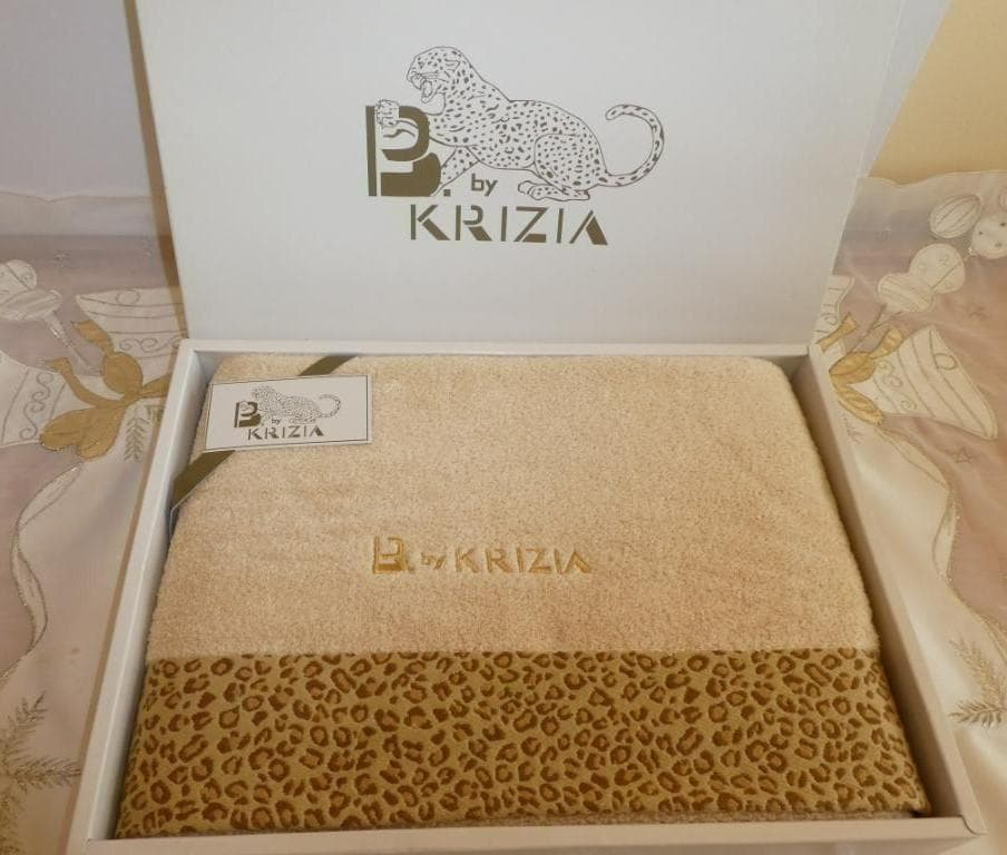 メルカリ便♡クリツィア♡KRIZIA♡バスタオル　ヒョウ柄