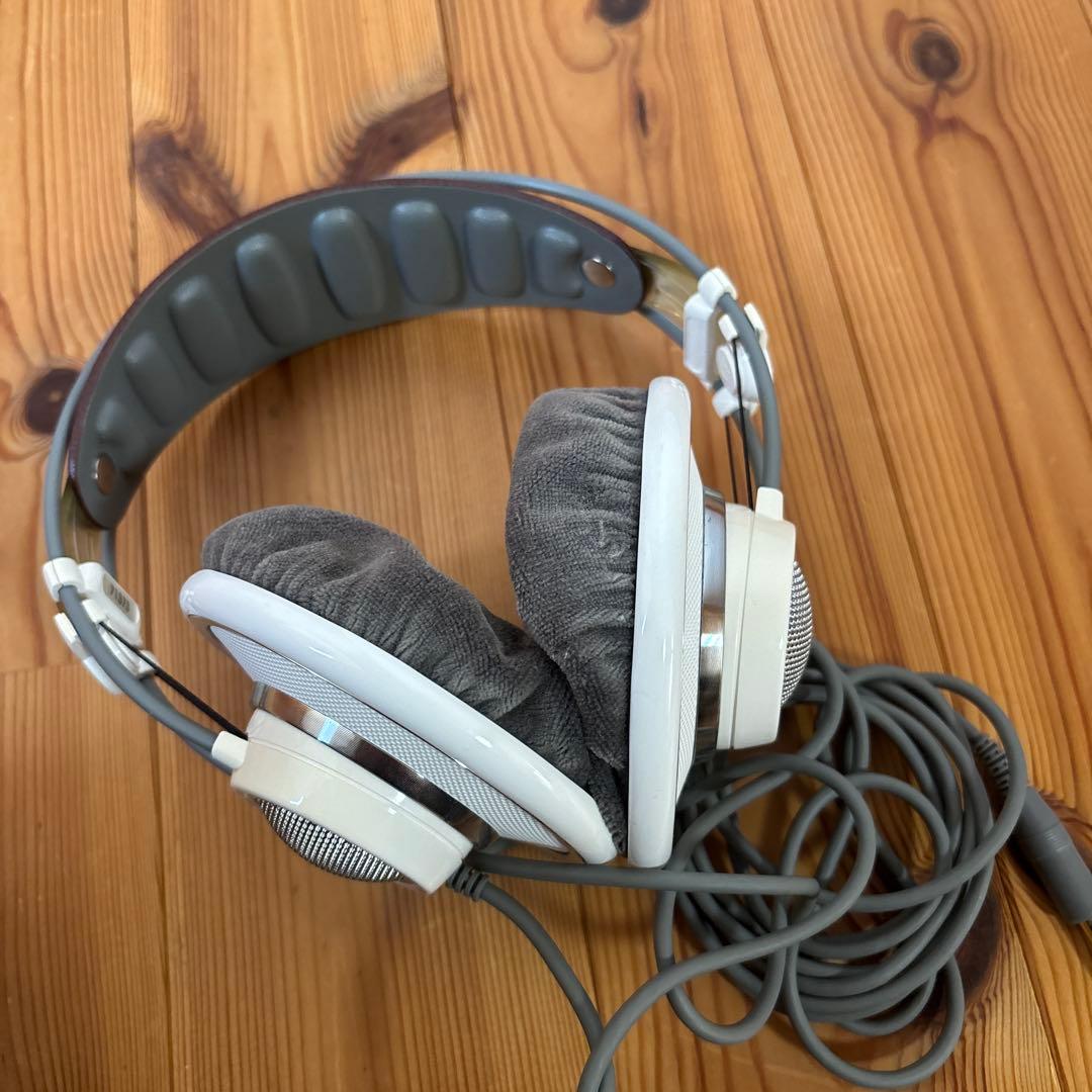 AKG K701 ヘッドホン