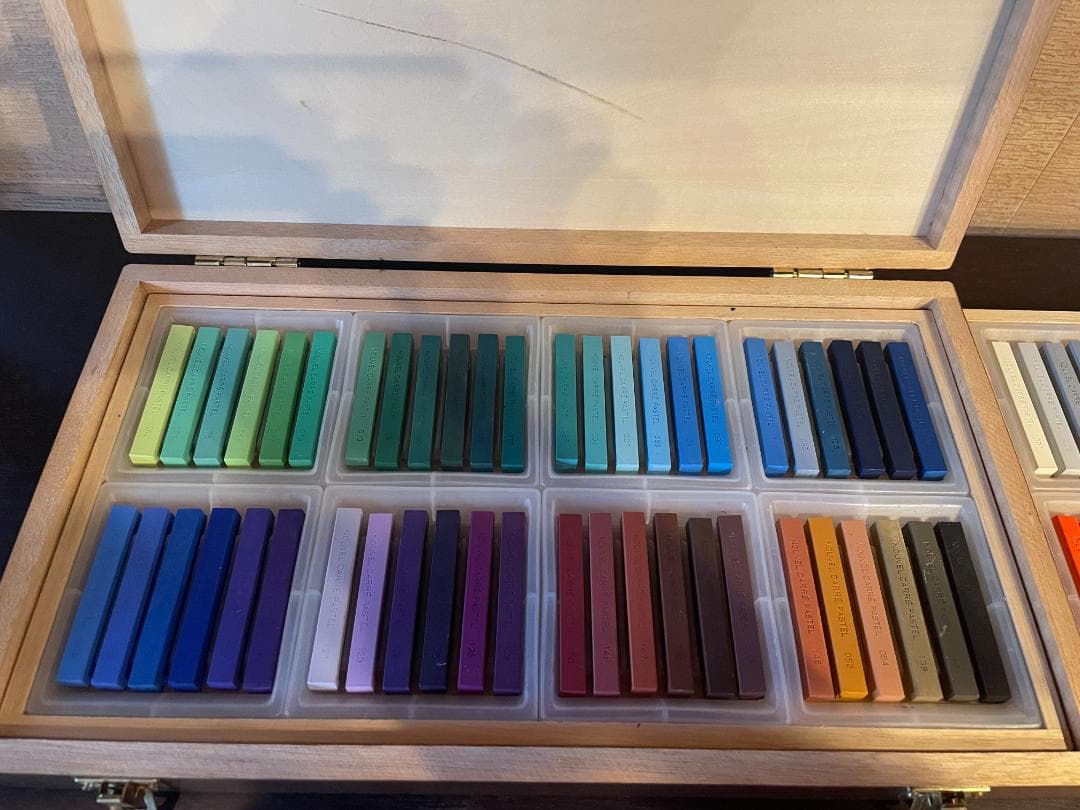 超美品❣️ヌーベルカラーパステル 96色セット ￼木箱入り ターレンスジャパン