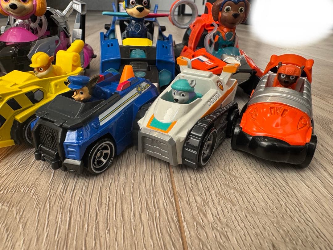 パウパトロールベーシックビーグルセット　フィギュア付き