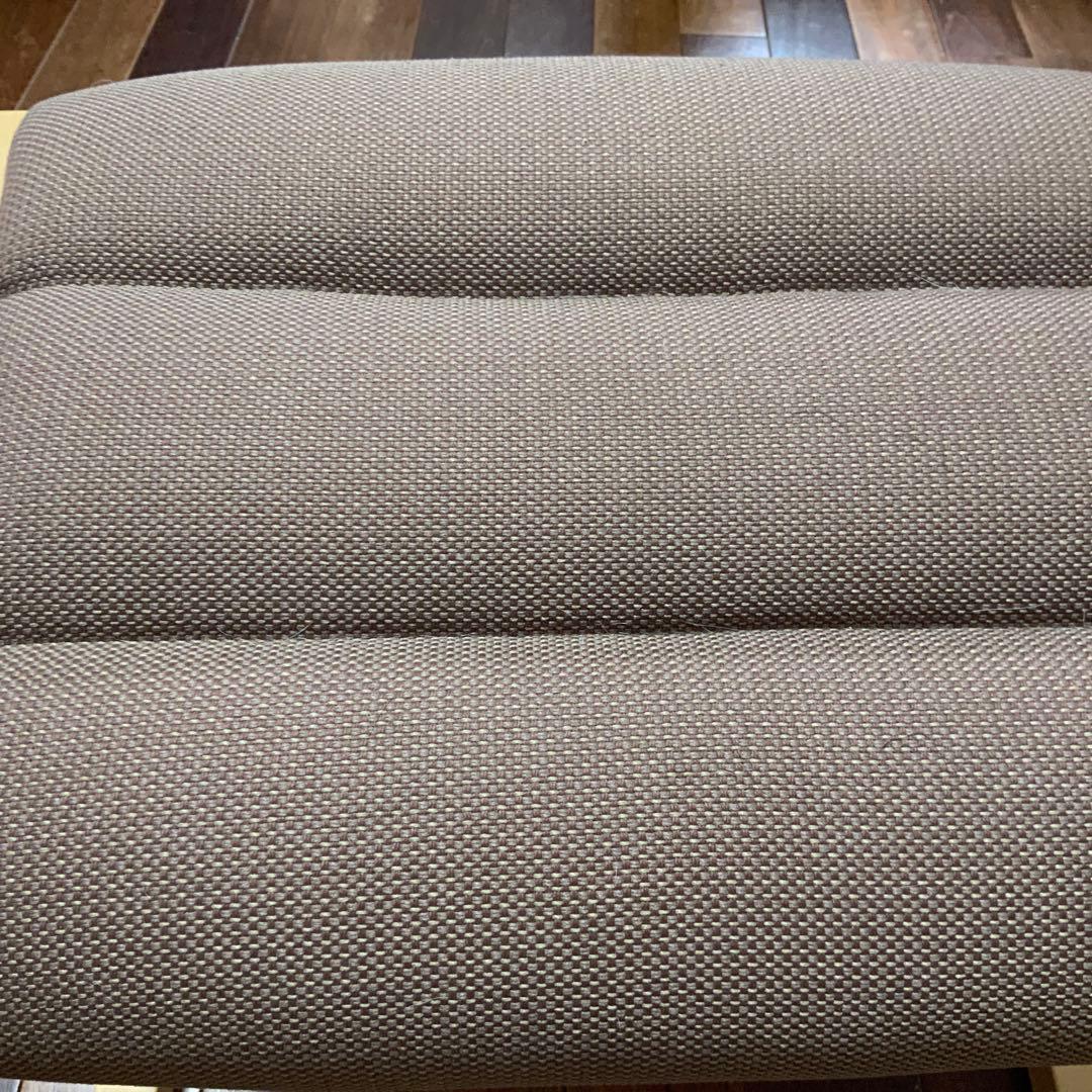 天童木工の名作ロッキングチェア ヘロンシリーズのオットマン