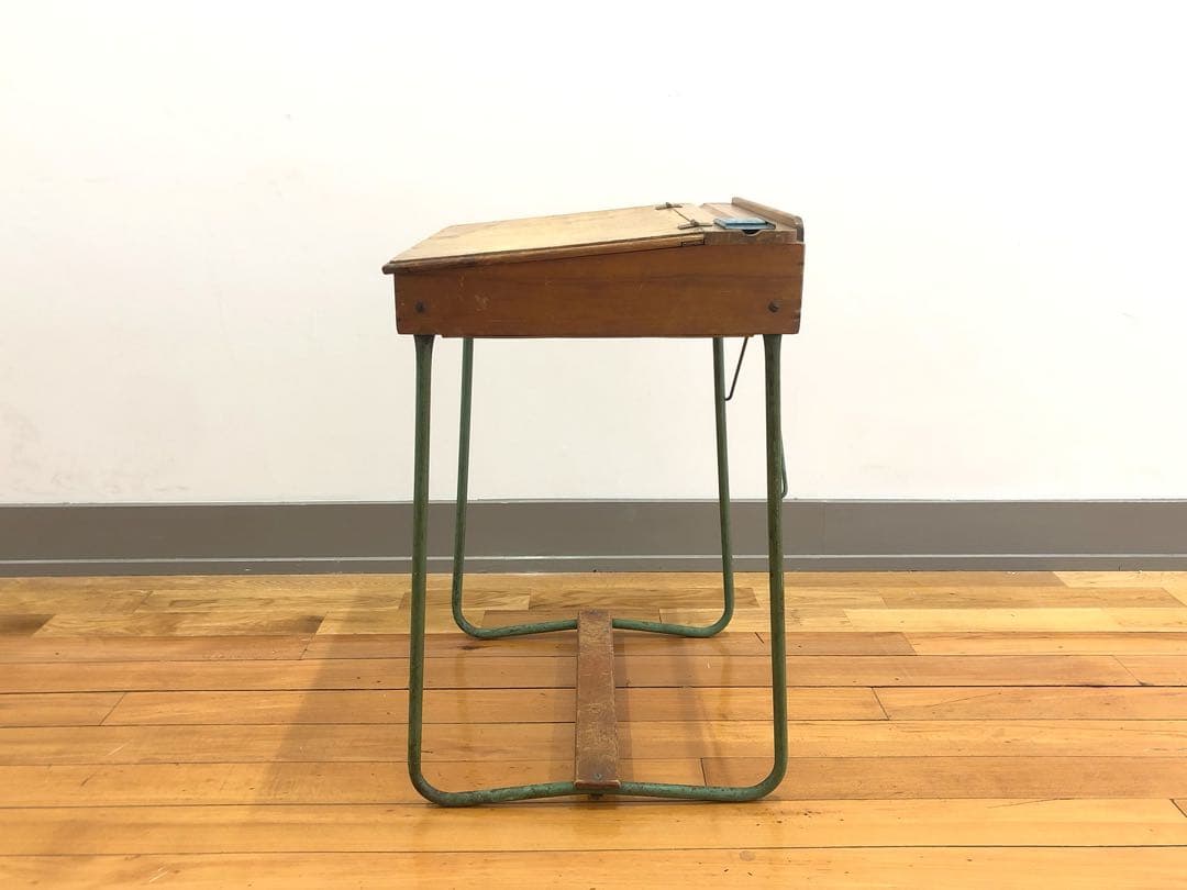 アンティーク　シャビーなスクールデスク　イギリス製