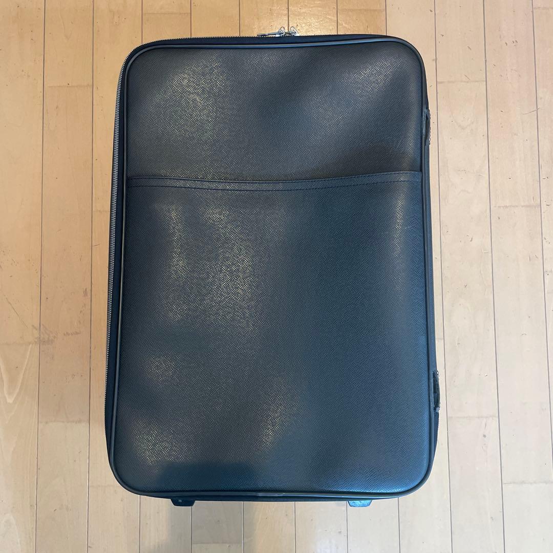 Louis Vuitton ブラックレザー キャリーケース