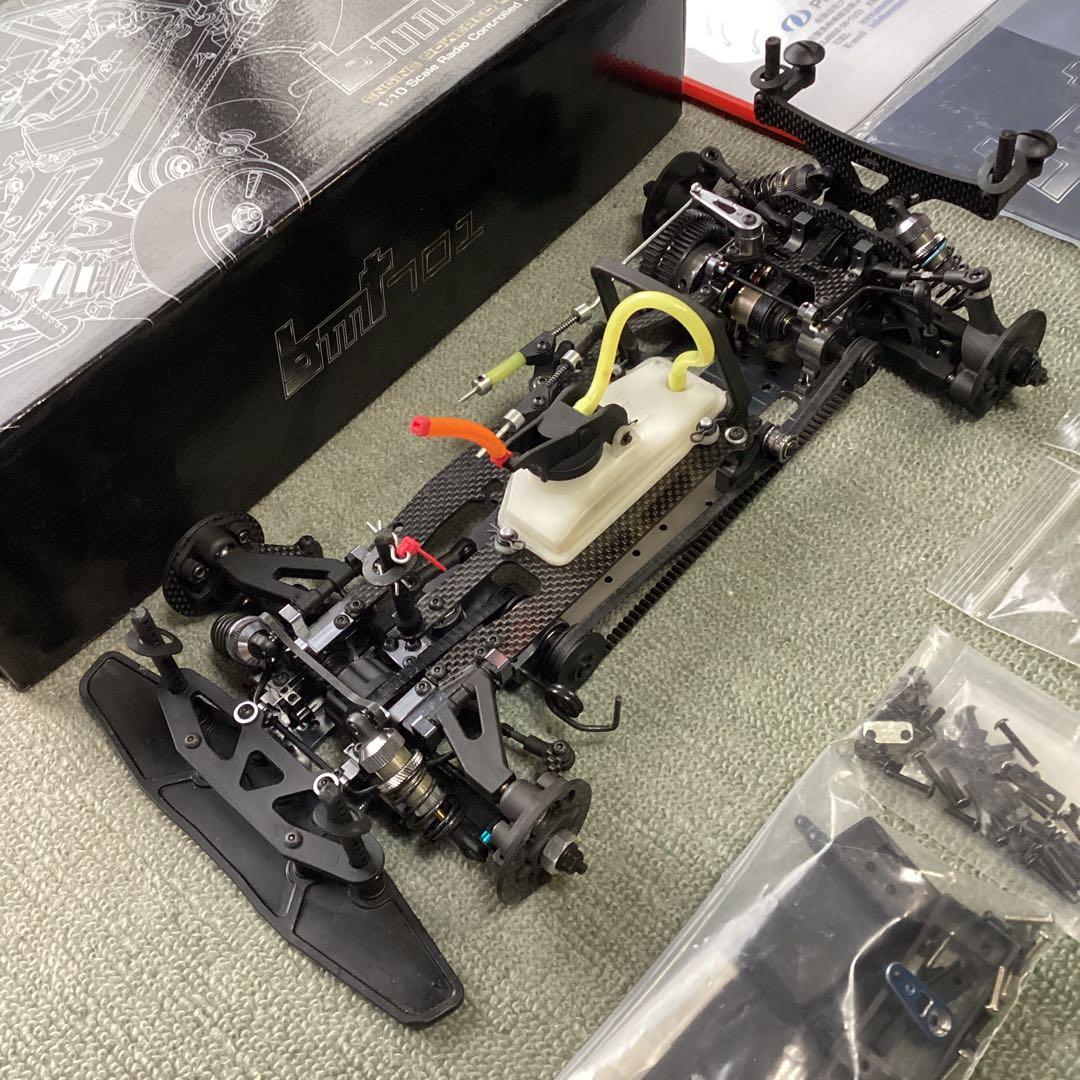 BMT社製　701 1/10GPツーリングカー組み立て済み