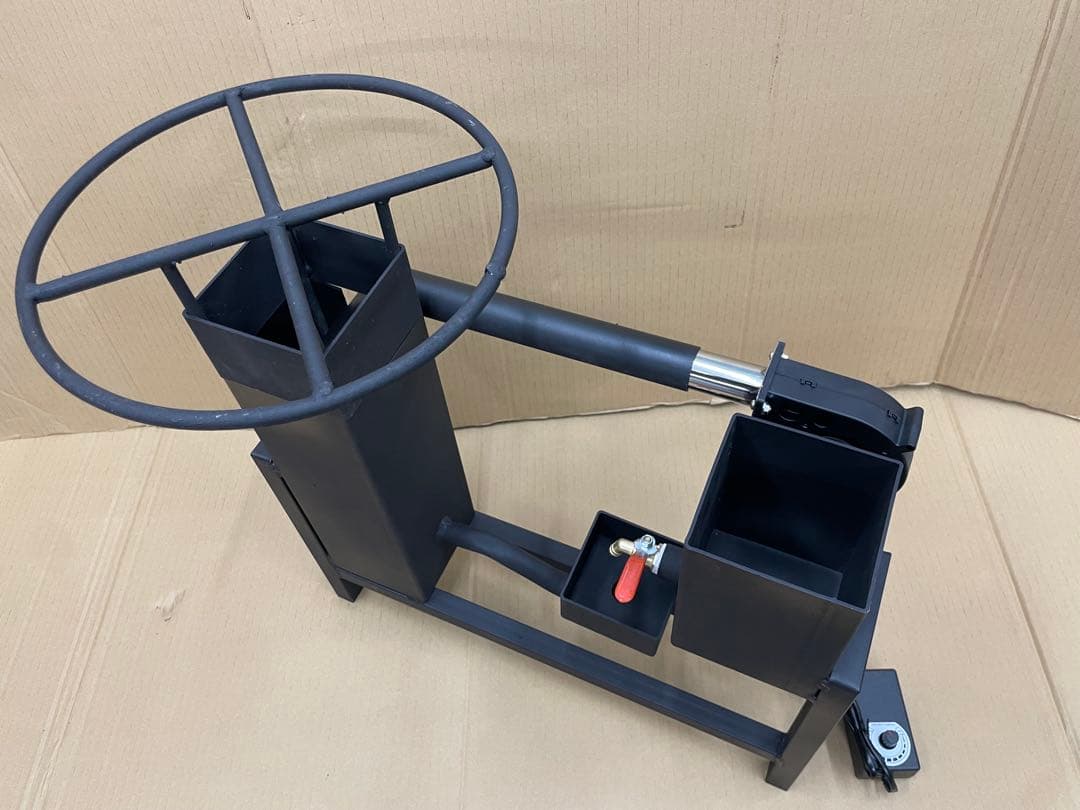 廃油ストーブ　ロケットストーブ　送風機と五徳付い