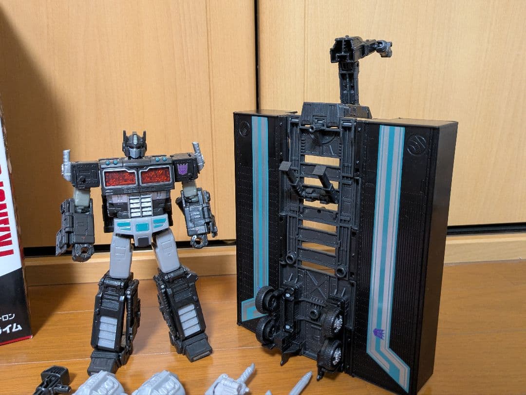 ピーマンさん専用 トランスフォーマー WFC-16 ネメシスプライム