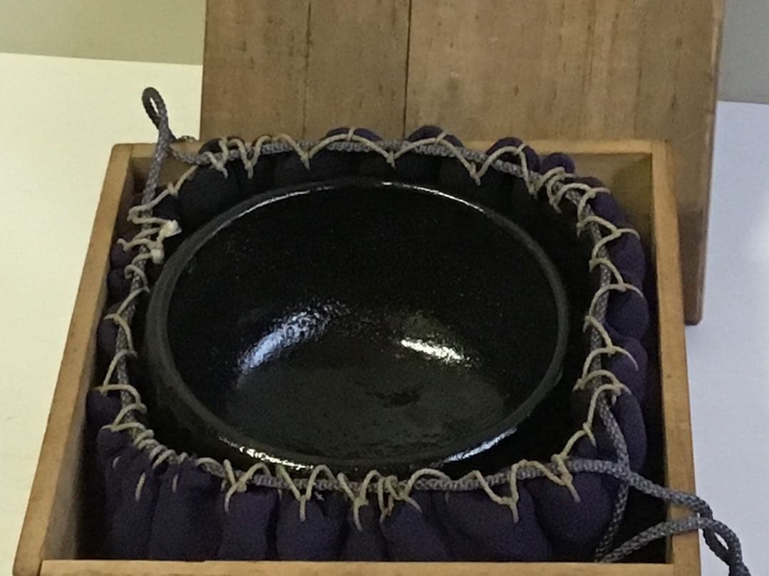 楽茶碗 木箱・布袋付き