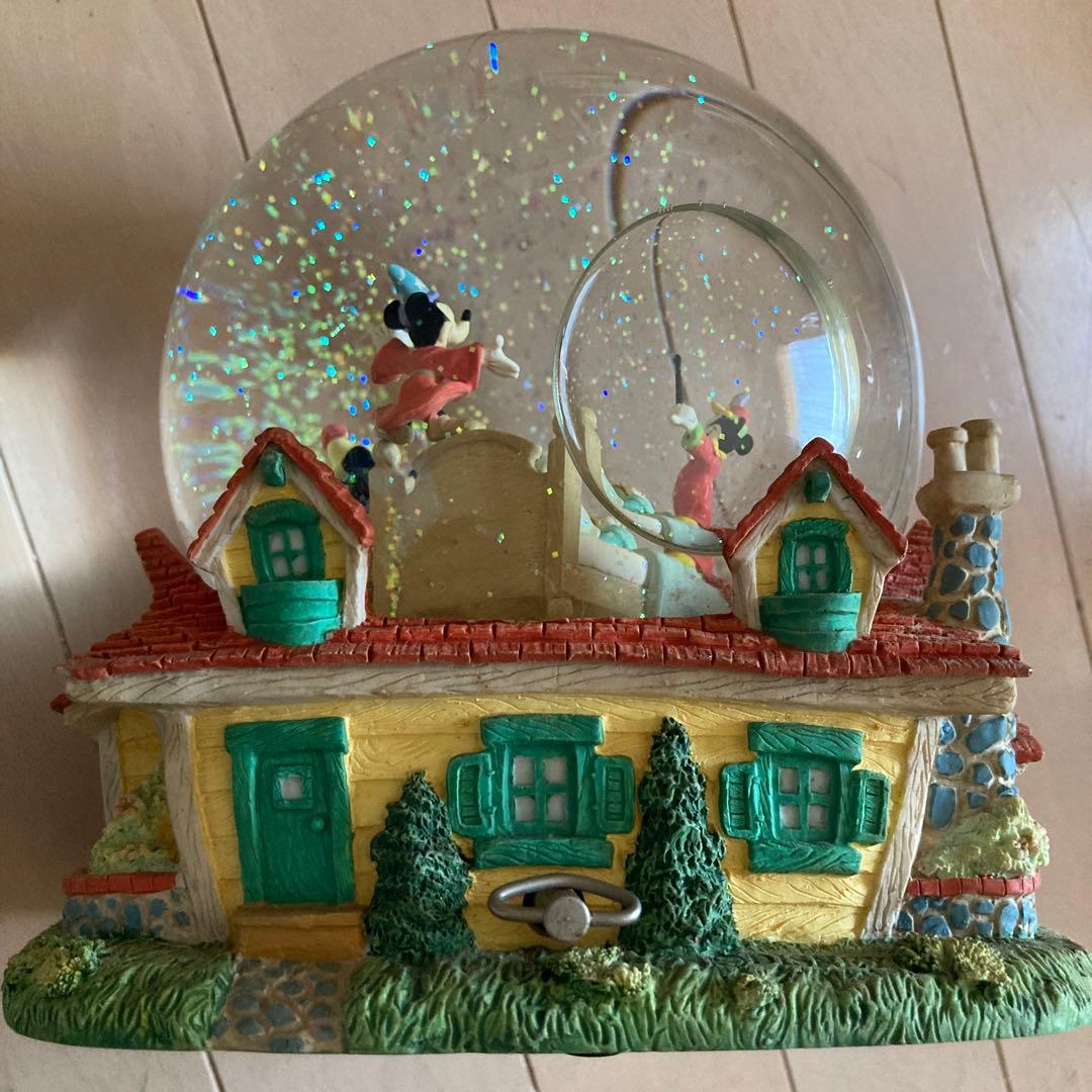 ディズニー　スノーグローブ　スノードーム