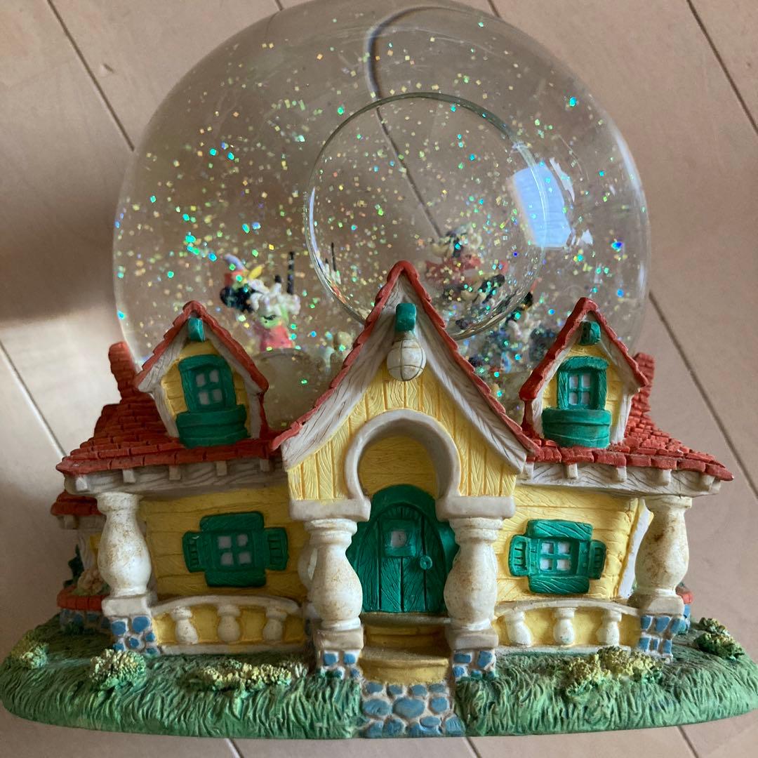 ディズニー　スノーグローブ　スノードーム