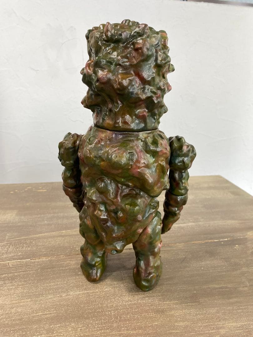 NAGNAGNAG Four Eyesカリモクコラボ　暴力原人