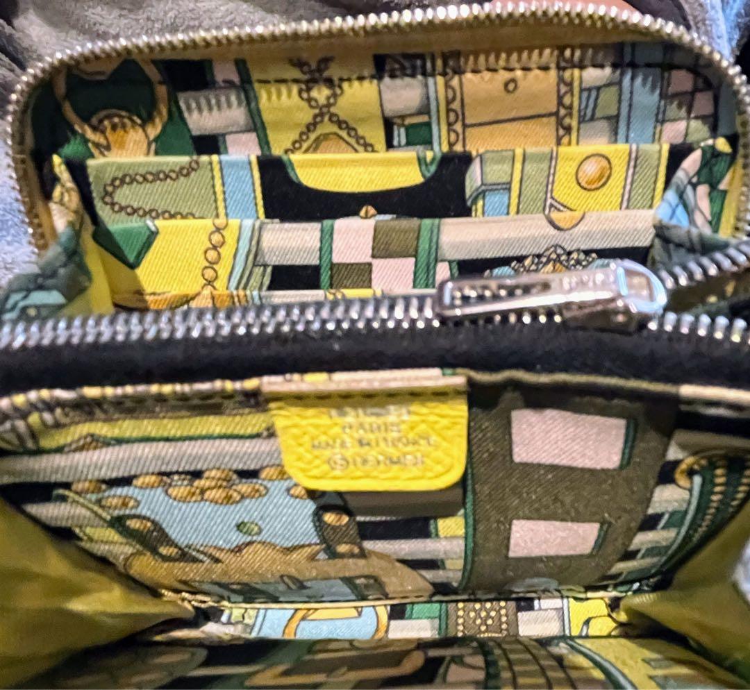 エルメス　アザップシルクインコンパクト