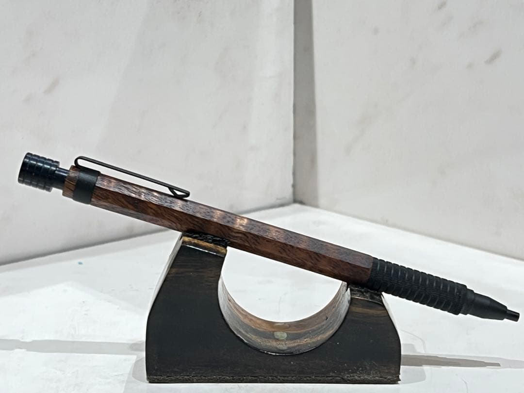 kk　STAEDTLER 2.0mm 八角軸 ハワイアンコア